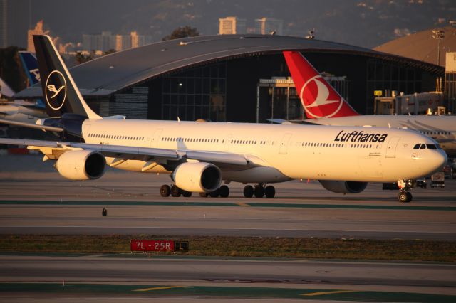 Airbus A340-600 (D-AIHI)