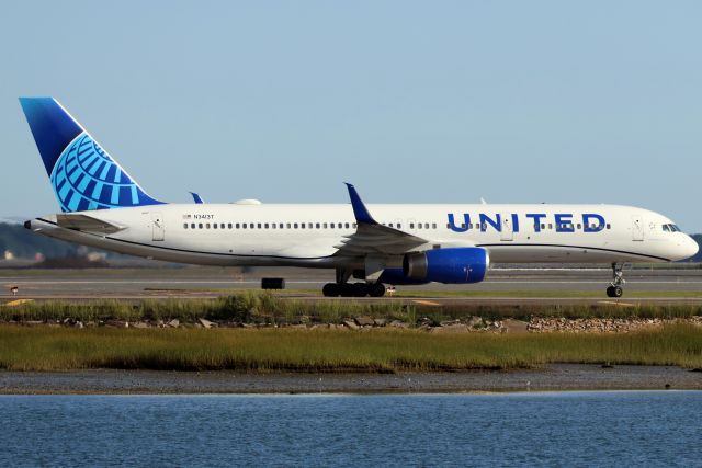 Boeing 757-200 (N34137)