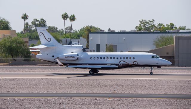 Dassault Falcon 7X (N150BC) - Interesting paint job on this Falcon 7X.