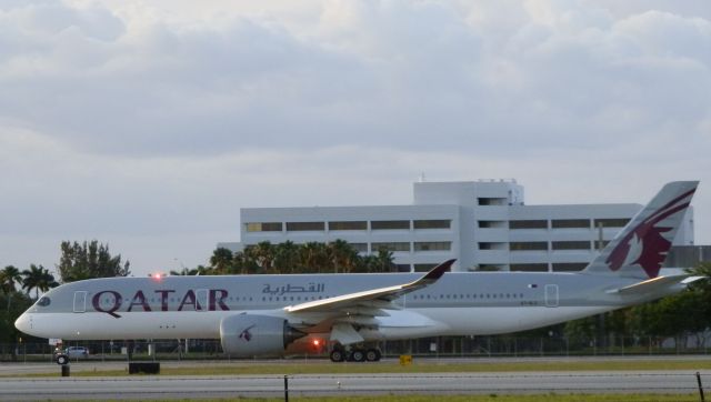 Airbus A350-900 (A7-ALG)