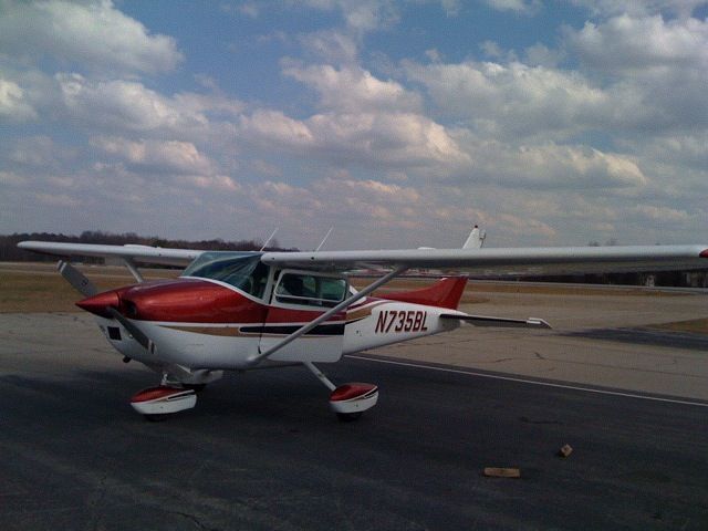 Cessna Skylane (N735BL)