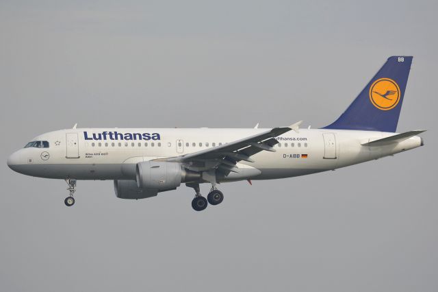 Airbus A319 (D-AIBB)