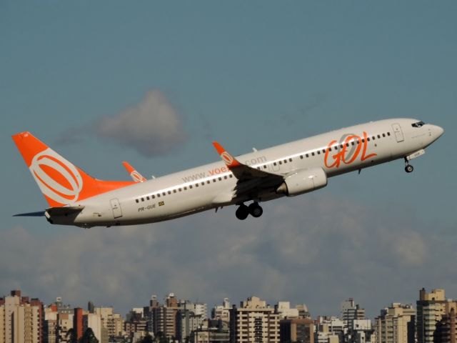 Boeing 737-800 (PR-GUE) - Boeing 737-800WL - SFP (CN 35837/3473) GOL - Salgado Filho (POA / SBPA), Brazil