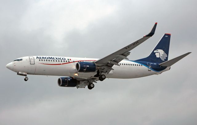 Boeing 737-800 (XA-JOY) - AeroMexico / Boeing 737-852 / MSN 35121 / XA-JOY / MMMX 09/2020