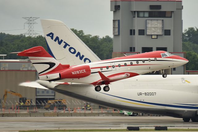 IAI Gulfstream G280 (N283CE) - Intersection takeoff, 5-L. 07-09-24