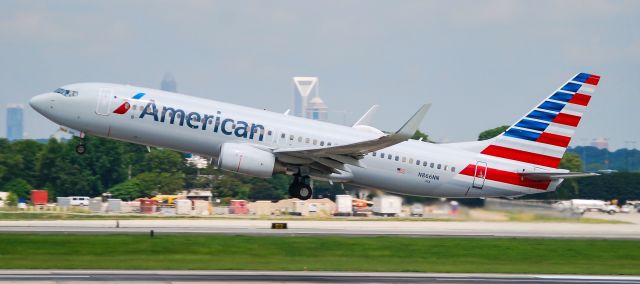 Boeing 737-800 (N866NN) - Taking off to St. Thomas.