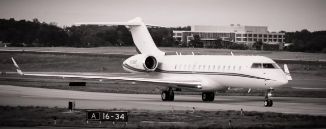 Bombardier Global Express (N618WF)