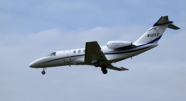 Cessna Citation CJ4 (N12SS) - On final is this 2016 Cessna Citation 525C in the Spring of 2019.