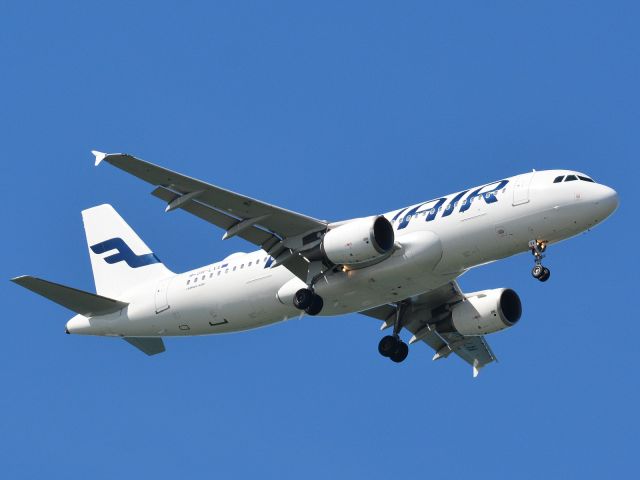 Airbus A320 (OH-LXA)