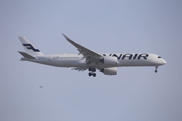 Airbus A350-900 (OH-LWR)