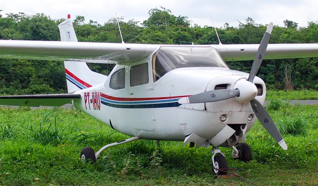 Cessna Centurion (PT-IHU)