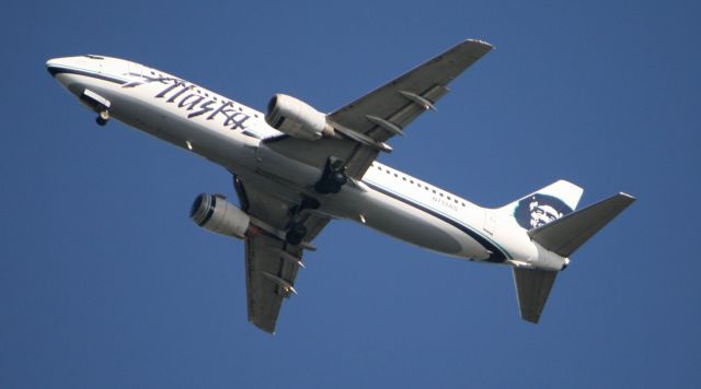 Boeing 737-700 (N713AS)