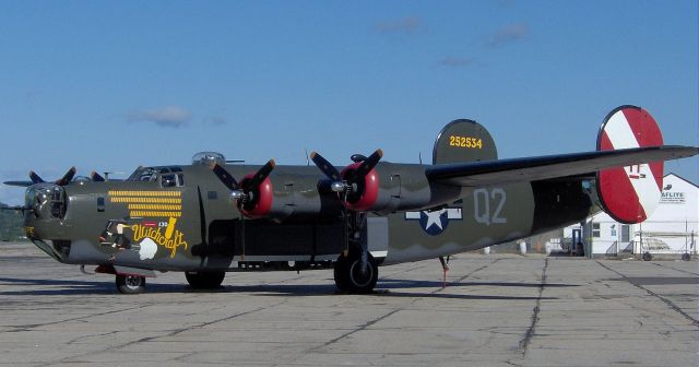 Consolidated B-24 Liberator (N224J) - Parked near the av museum @MHT