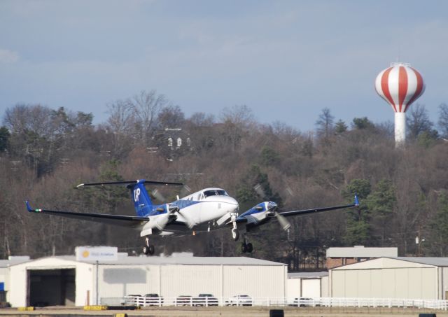 Beechcraft Super King Air 350 (N842UP)