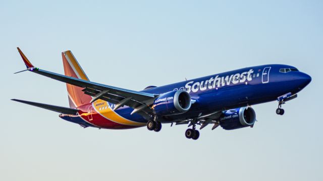 Boeing 737 MAX 8 (N8852Q) - 6/24/23