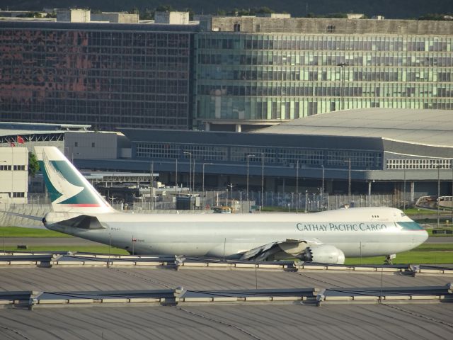 BOEING 747-8 (B-LJJ)