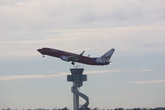 Boeing 737-800 (VH-BZG)