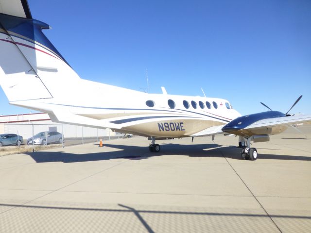 Beechcraft 35 Bonanza (N90WE)