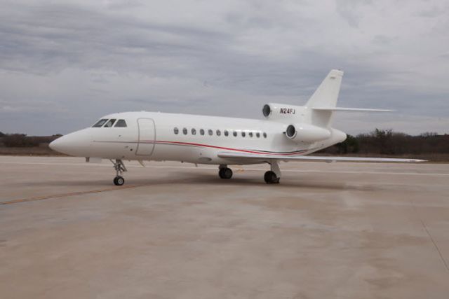 Dassault Falcon 900 (N24FJ)