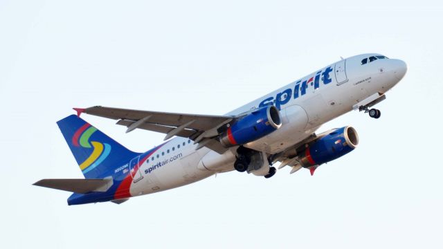 Airbus A319 (N502NK) - Departure from DCA, Feb 19, 2011 4PM EST