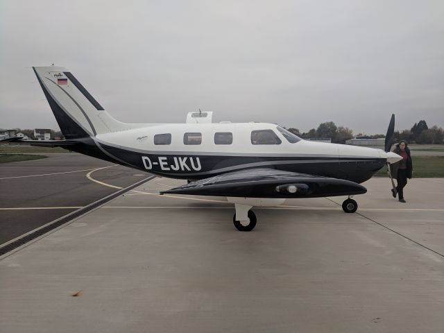 Piper Malibu Mirage (D-EJKU)