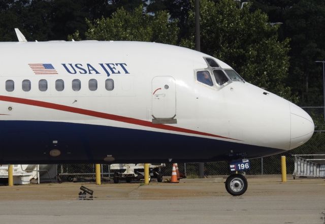 Douglas DC-9-10 (N196JS)