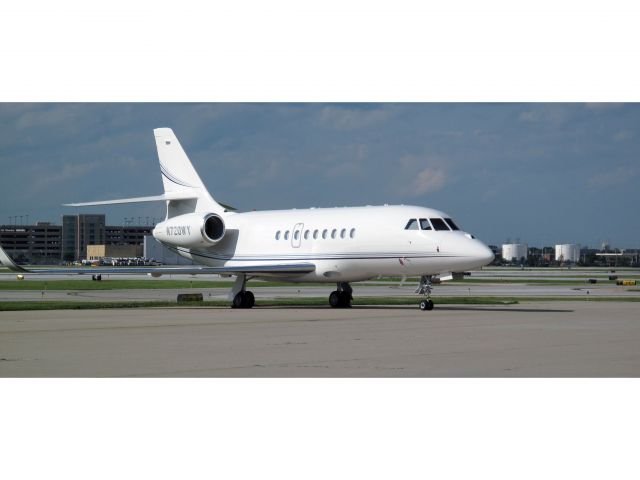 Dassault Falcon 2000 (N720WY)