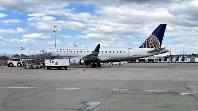 Embraer 175 (N602UX) - In between Denver flights as UA5972