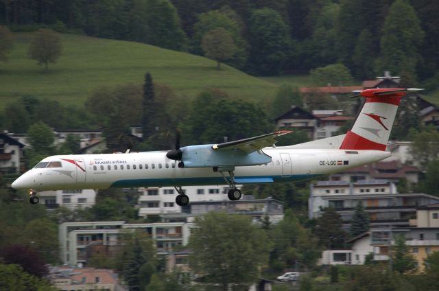 de Havilland Dash 8-400 (OE-LGC)