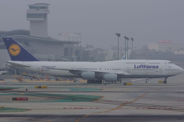 BOEING 747-8 (D-ABYH)