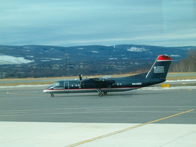 de Havilland Dash 8-200 (N343EN)