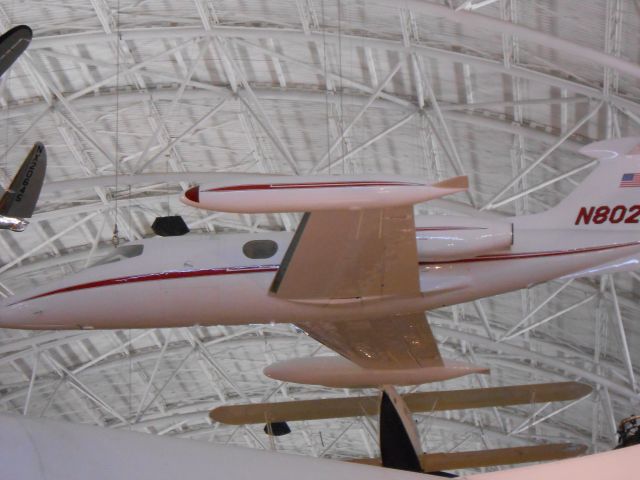 Learjet 23 (N802L)
