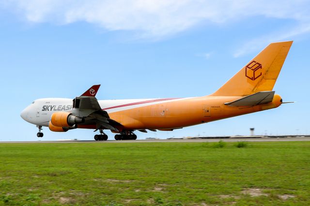 Boeing 747-400 (N904AR)