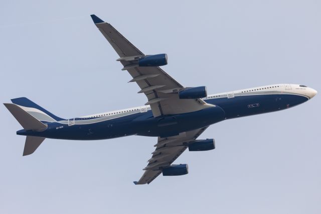 Airbus A340-300 (9H-SUN)