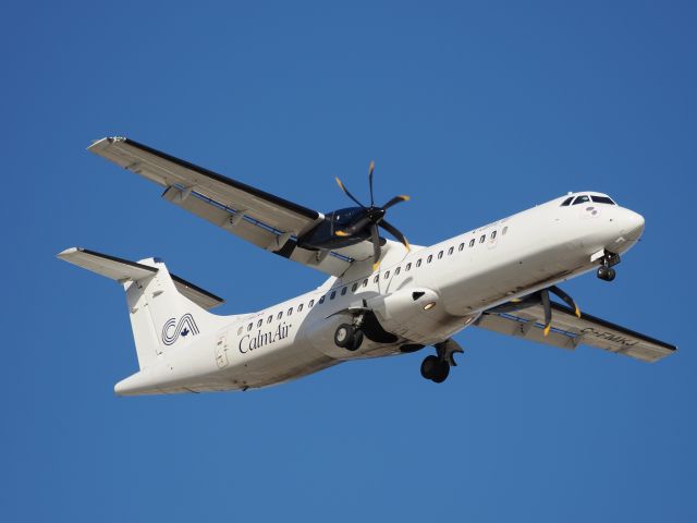 ATR ATR-72 (C-FMKJ) - Out spotting and testing out a new lens.