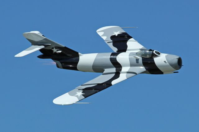 MIKOYAN MiG-17 (N6953X) - Wings Over Waukegan airshow - September 6, 2014