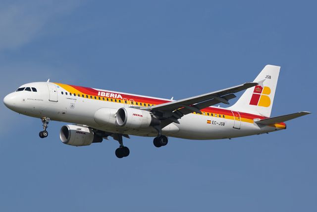 Airbus A320 (EC-JSB)