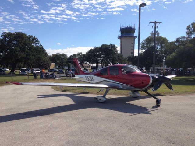 Cirrus SR-22 (N52VS) - Cirrus SR-22 