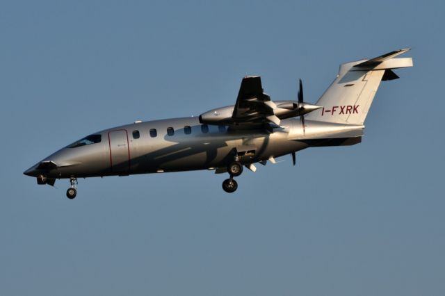 Piaggio P.180 Avanti (I-FXRK)