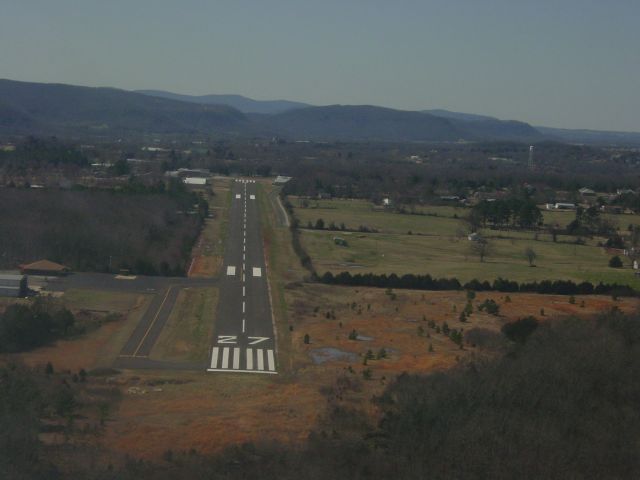 Piper Cherokee (N6859F) - Landing Wilcox Memorial Airport (7M2) Mountain View AR