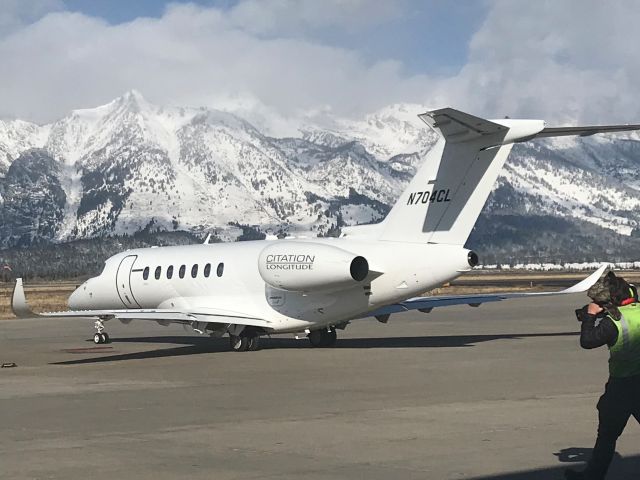 Cessna Citation Longitude (N704CL)