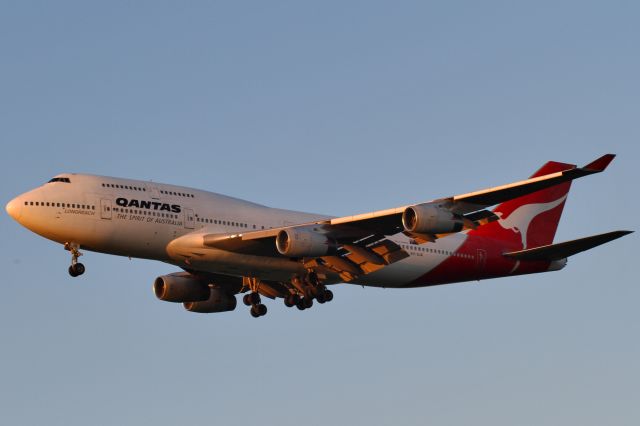 Boeing 747-400 (VH-OJA) - 5.16.a.m.