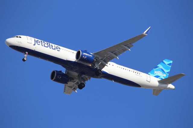 Airbus A321neo (N4058J)
