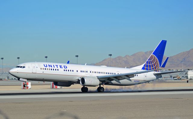 Boeing 737-900 (N57439) - N57439 United Airlines Boeing 737-924/ER (cn 33534/2990)  - Las Vegas - McCarran International (LAS / KLAS) USA - Nevada, December 21, 2012 Photo: Tomás Del Coro