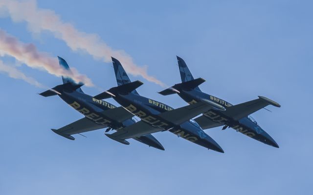 Aero L-39 Albatros (ES-TLF) - Breitling Jet Team  Aero L-39C Albatros