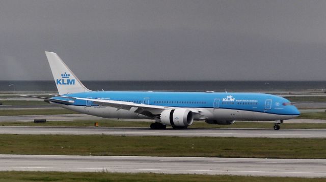 Boeing 787-9 Dreamliner (PH-BHH) - "Jasmine"