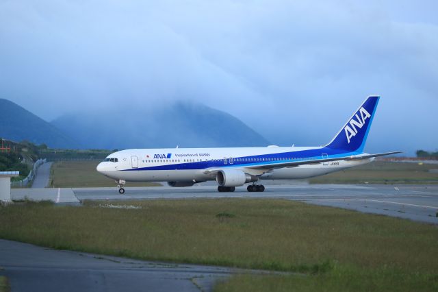 BOEING 767-300 (JA615A) - June 19th 2018:HND-HKD.