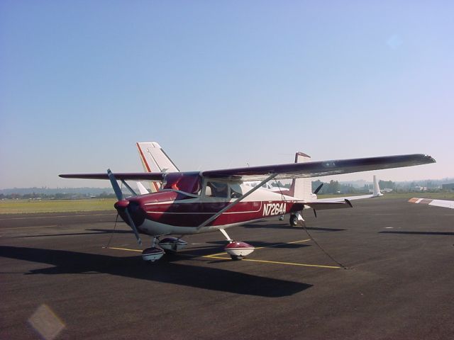 Cessna Skyhawk (N7264A) - 1956 Cesna 172