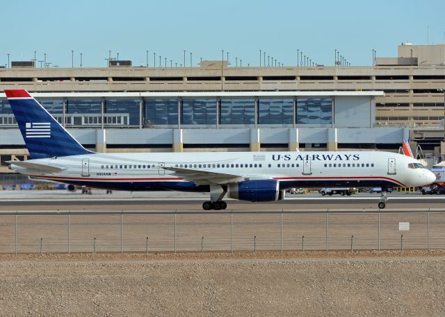 Boeing 757-200 (N904AW)