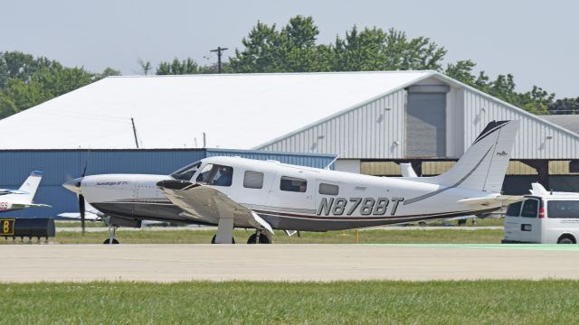 Piper Saratoga/Lance (N878BT) - Airventure 2019